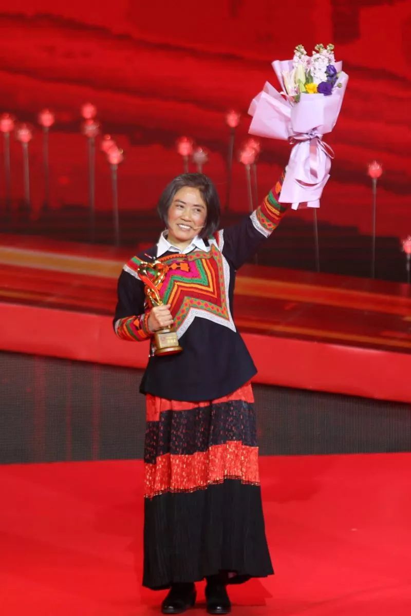 2019年1月10日,谢彬蓉获2018年度"感动重庆十大人物