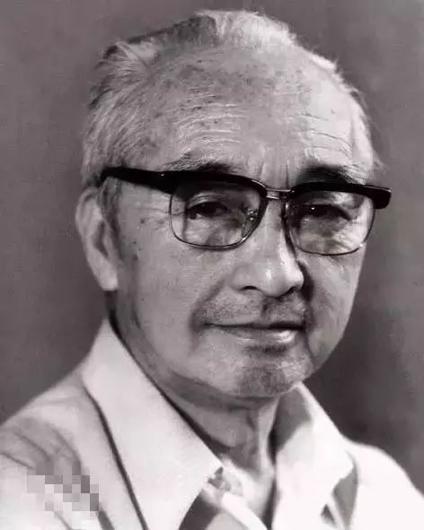 文有当代美学宗师王朝闻,著名导演凌子风,作家李子英,工艺美术师杨洪