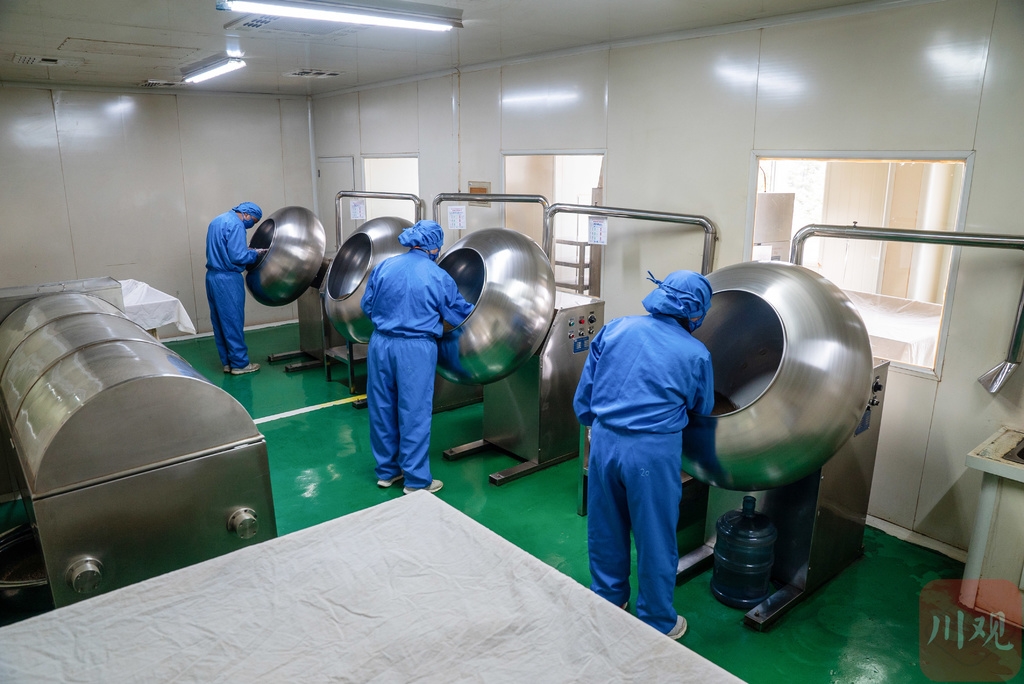 母亲河畔的中国⑦丨老药方新工艺 让老百姓吃上放心藏药