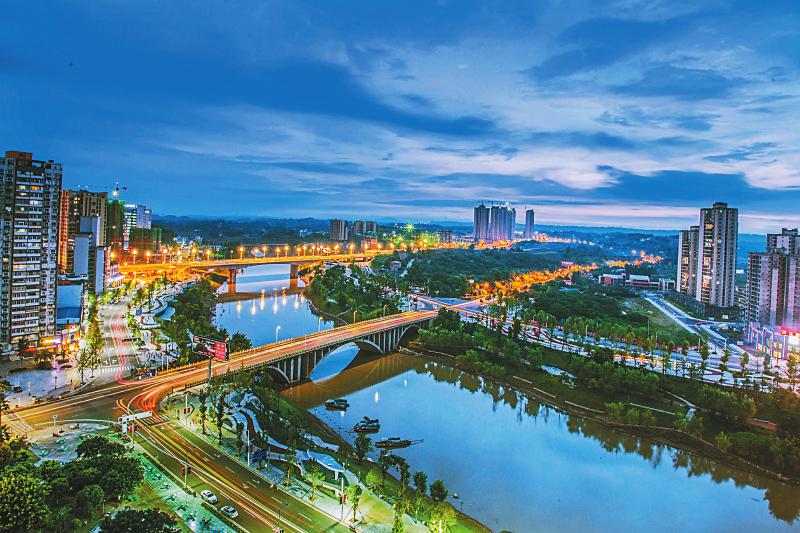 江安城市夜景.李勇摄