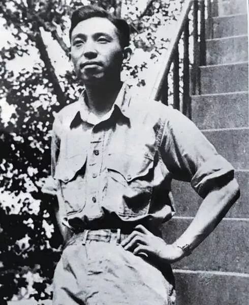 张喜洋 ‖ 穆旦之命运 杜诗之精神——评郑大谟其诗其人