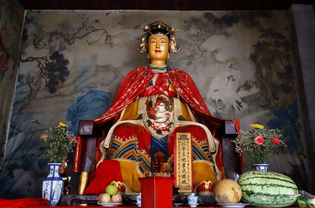 古娘娘庙中的崔氏塑像(来源:成都武侯祠公众号)