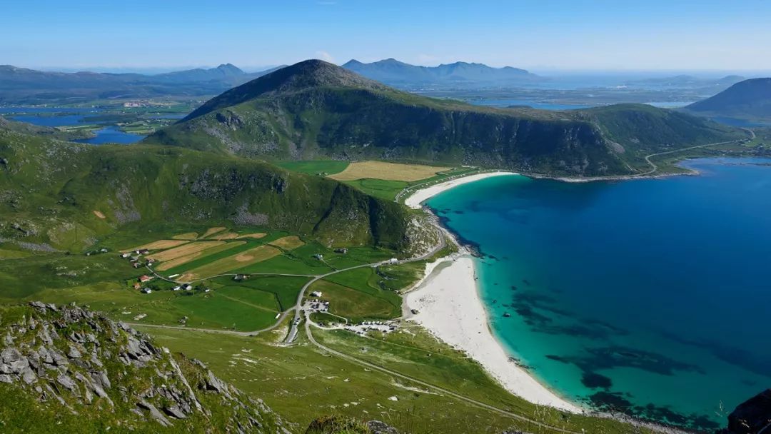 田闻一 ‖ 北欧四国行之十:在挪威国家人体雕塑公园的尴尬