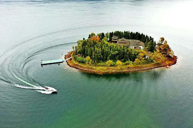 雷波马湖(图片来源:四川日报)
