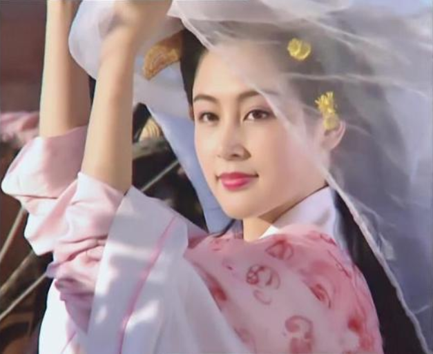 陈红在《三国演义》中饰演貂蝉(图片来自网络)