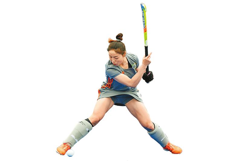 7月25日,东京奥运会女子曲棍球开赛,中国队首战东道主日本队,最终以4