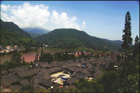 荥经县新添古镇(图片来源:华西都市报)