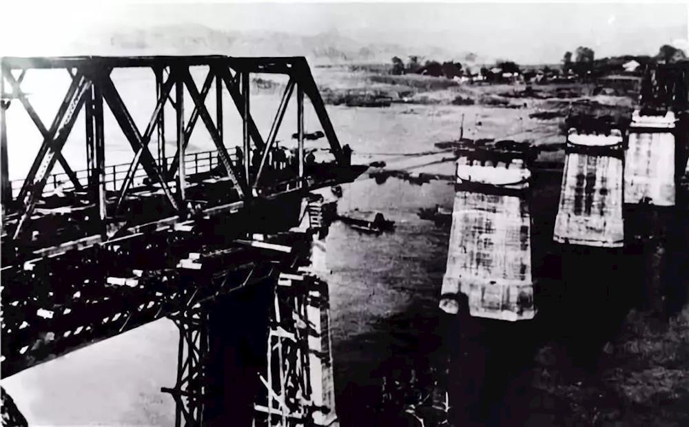 新中国第一条铁路—成渝铁路