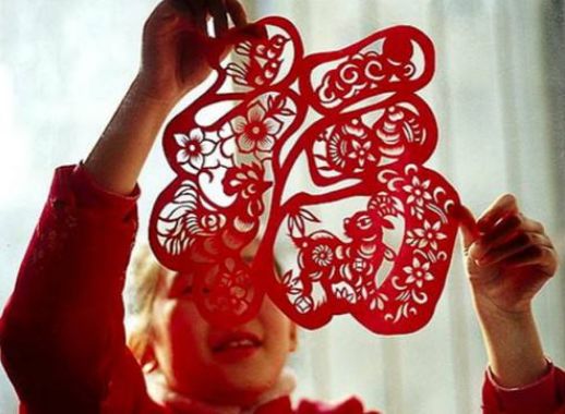 【方志四川春节特辑】李雨心 ‖ 贴窗花 舞火龙 传承千年的新春民俗