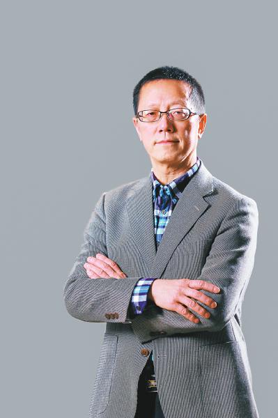 梁益建 成都市第三人民医院骨科主任自谦小医生,心中大格局.