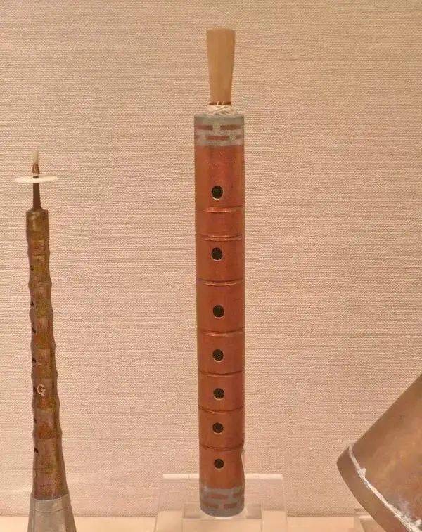 "成语"埙箎之交"则象征着中国古代文人们一种高尚的友谊.