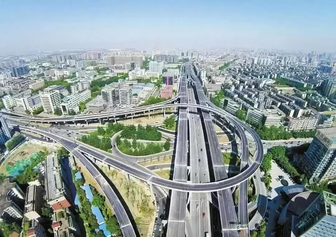 成都二环高架路正式通车