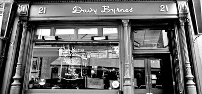 爱尔兰:酒里藏着这片土地的脉搏 爱尔兰:酒里藏着这片土地的脉搏