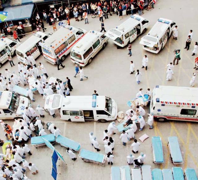 珍贵历史瞬间的定格——汶川地震志卷三:《图志》