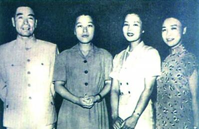 翻身人看翻身戏 新歌剧唱新中国——《白毛女》的辉煌与传奇 翻身人看翻身戏 新歌剧唱新中国——《白毛女》的辉煌与传奇