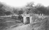 1914年6月，四川嘉定府，桥梁和溪流。.png