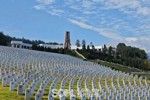 今天（2020年9月30日）上午 四川省向人民英雄敬献花篮仪式将在巴中举行