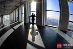 组图︱冬日暖阳照成都 镜头记录一幅幅楼顶上的“风景”